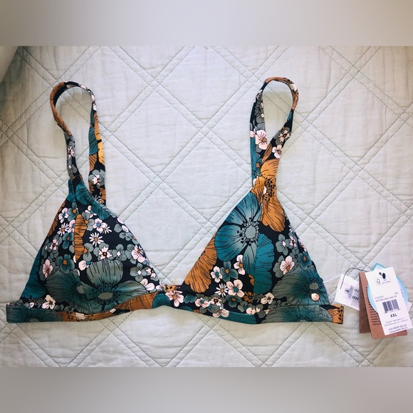 Volcom Other - Volcom bikini top (XXL)